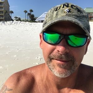 Meet your Posher, Joel